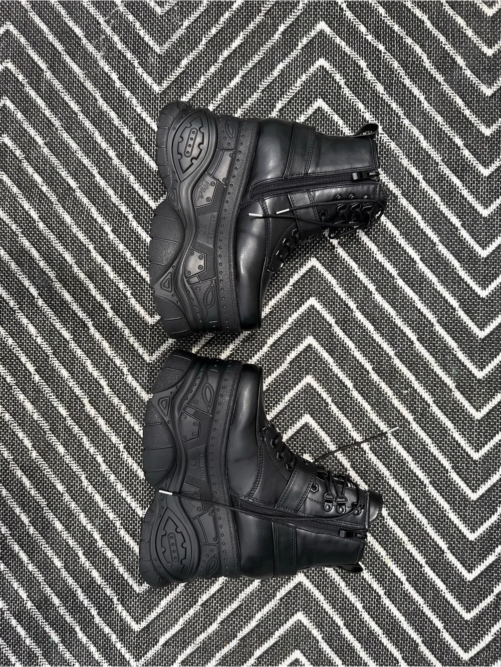 Japanese Black Platform Boots - Picture 6 of 11